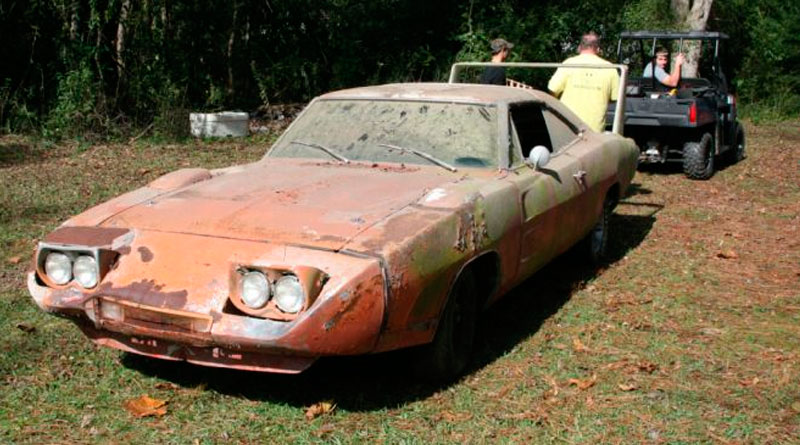 Dodge Charger Daytona 1969 é encontrado nos EUA