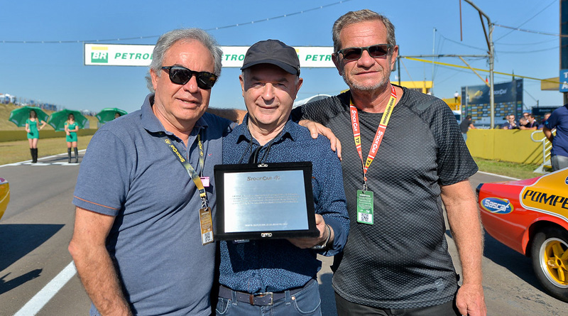 Empresário Paulo Trevisan é homenageado na Stock Car